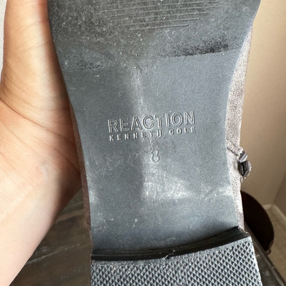Kenneth Cole Reaction - Knee High boot. Size 8. - Picture 7 of 8